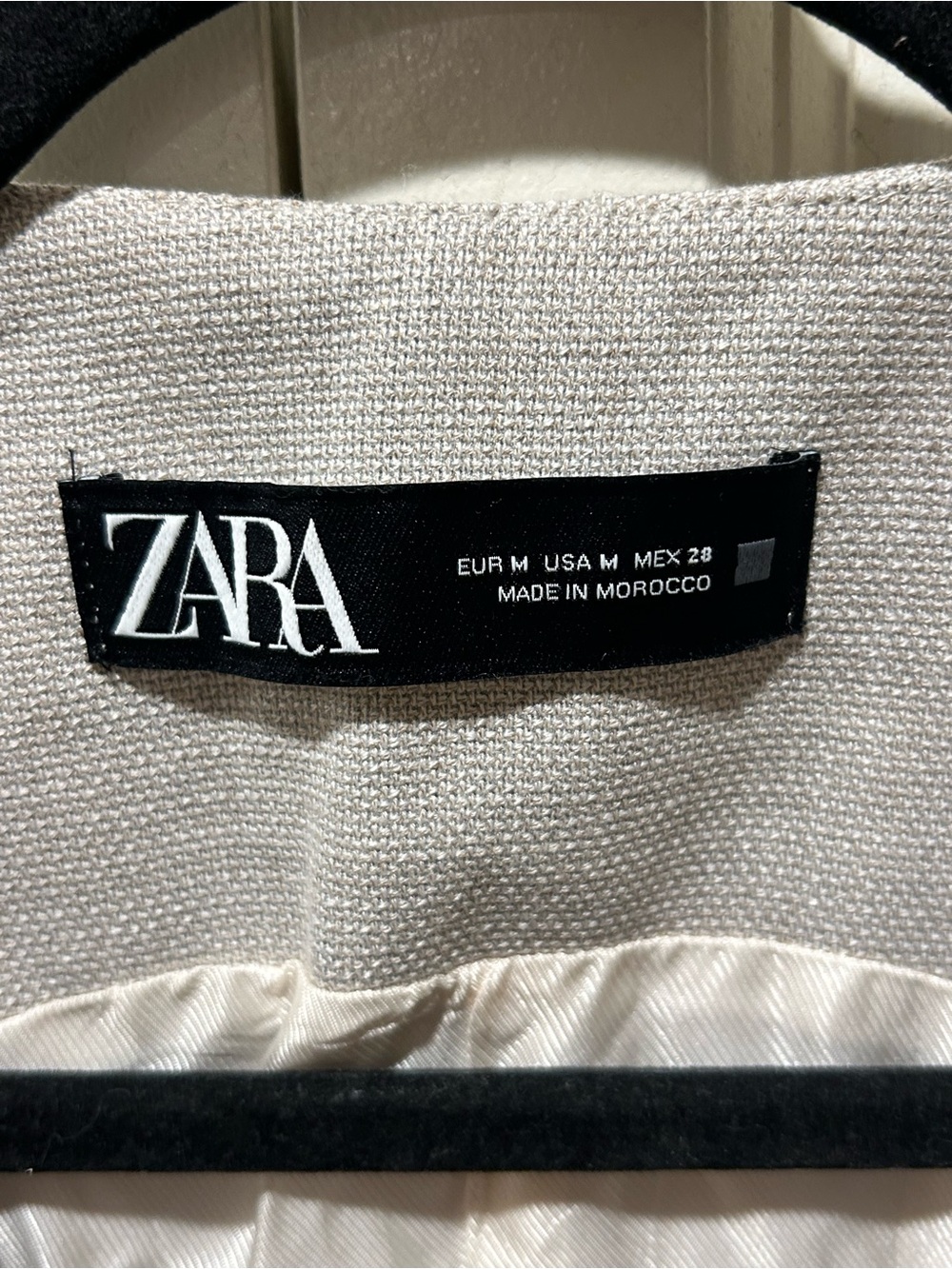 Zara Women’s Textured Gray Vest , Medium - Picture 4 of 6